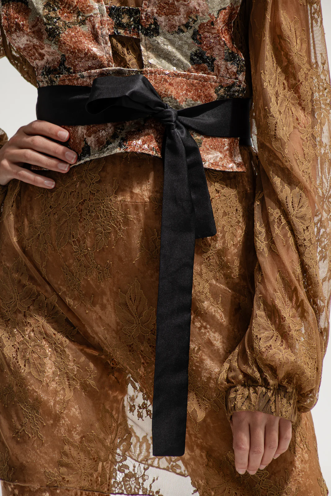 Adoncia Vest Printed Caramel - Image 3