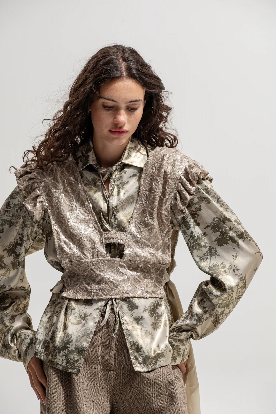 Adoncia Sequined Vest Champagne - Image 4