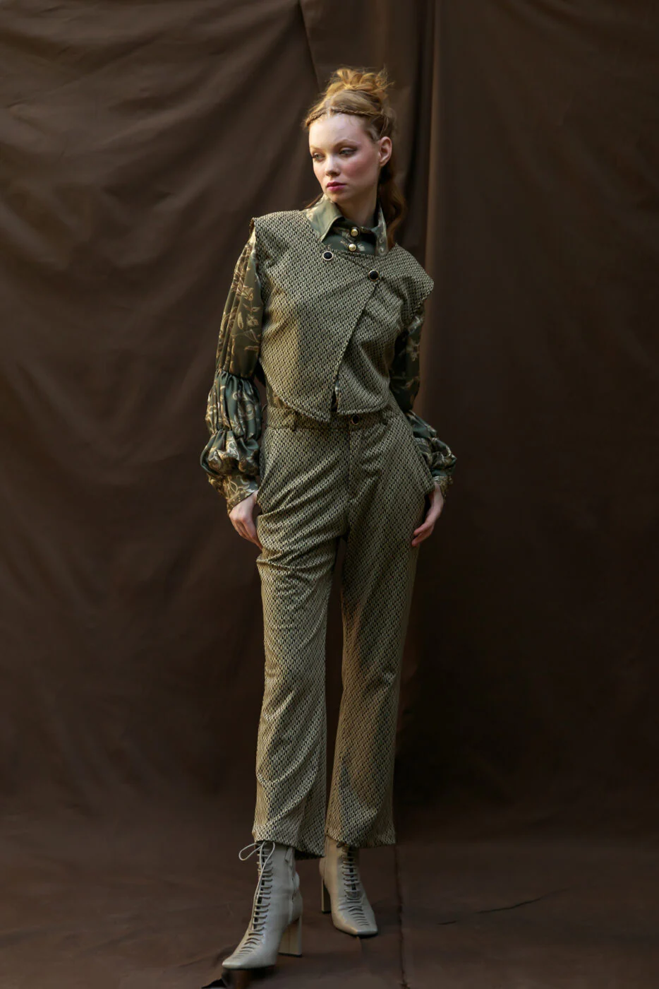 Enyeto Pants Plaid Army Green - Image 4