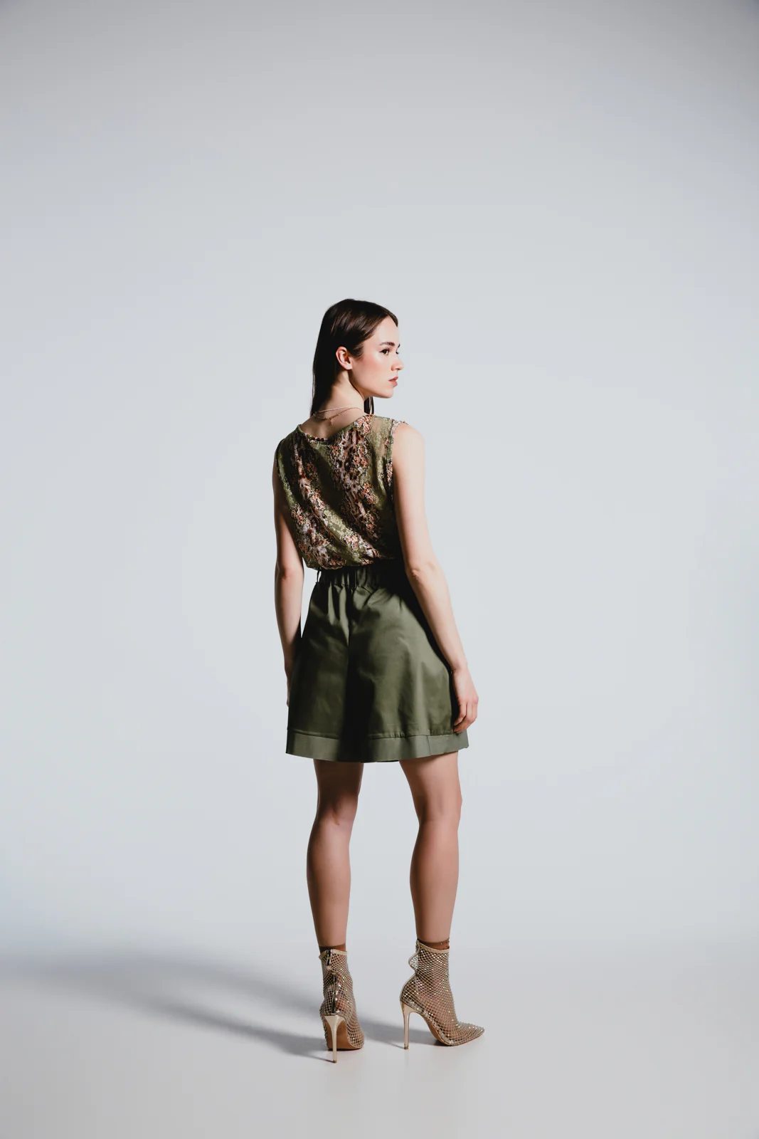 Hahnee Shorts Army Green - Image 3