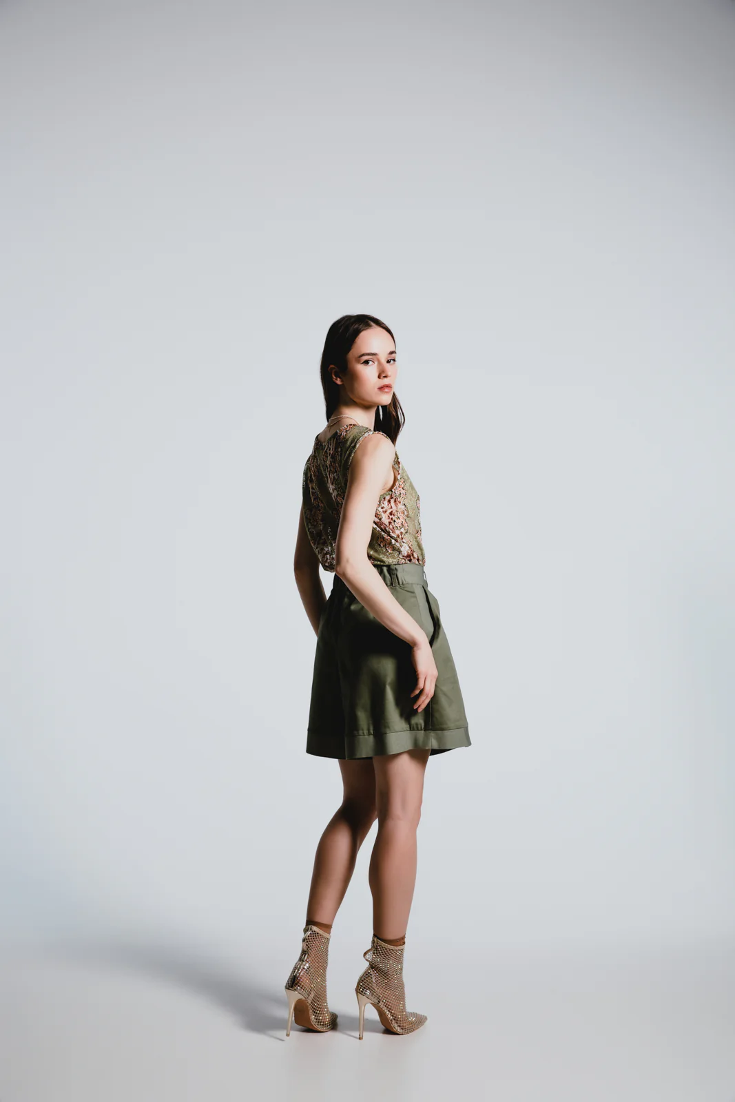 Hahnee Shorts Army Green - Image 4