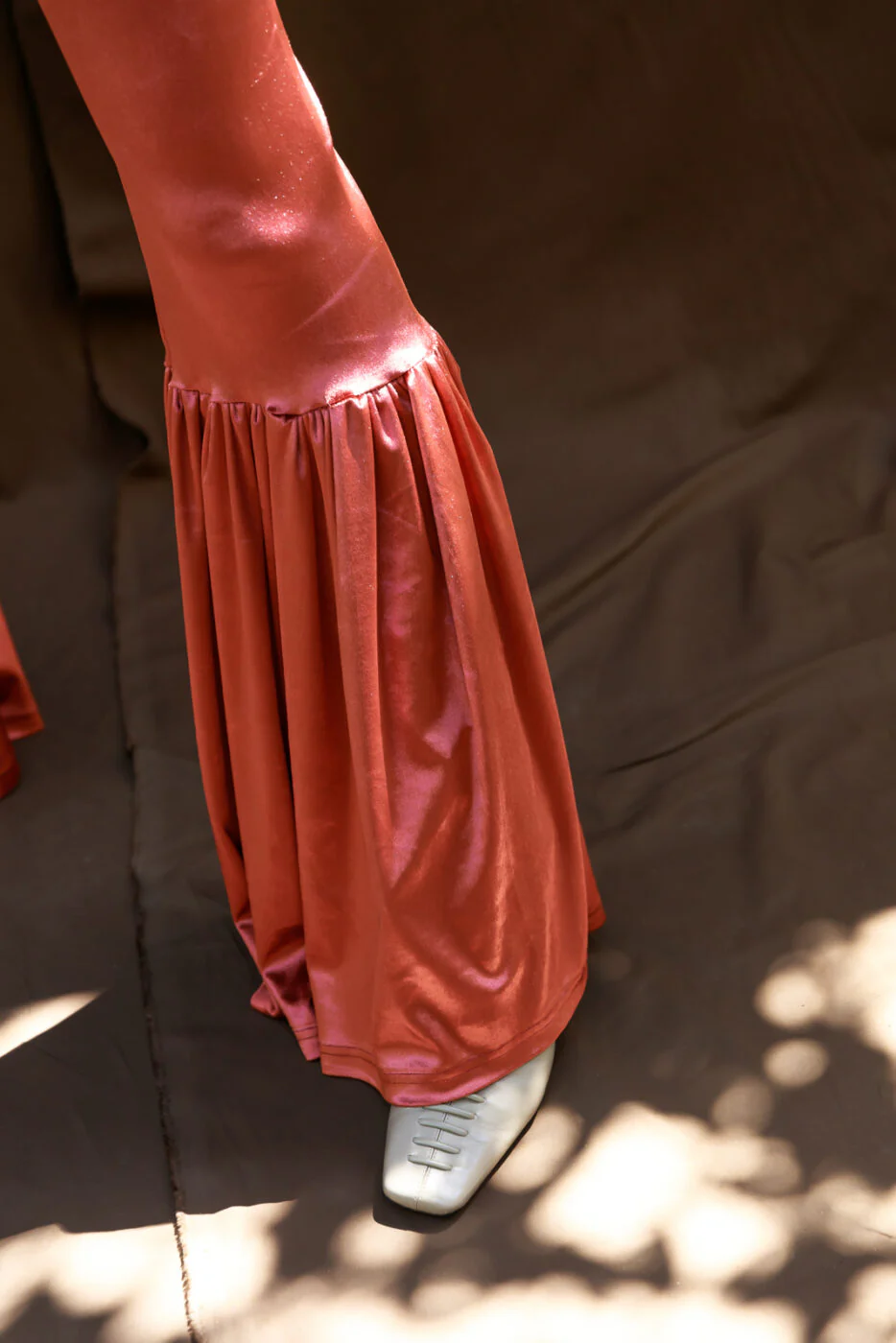 Kimeya Flared Pants Rust - Image 5