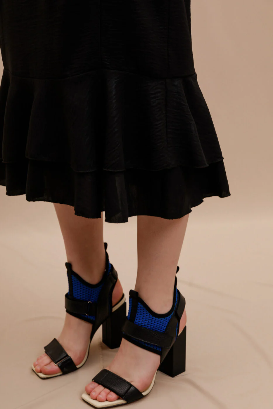 Niyol Slip Dress Black - Image 5