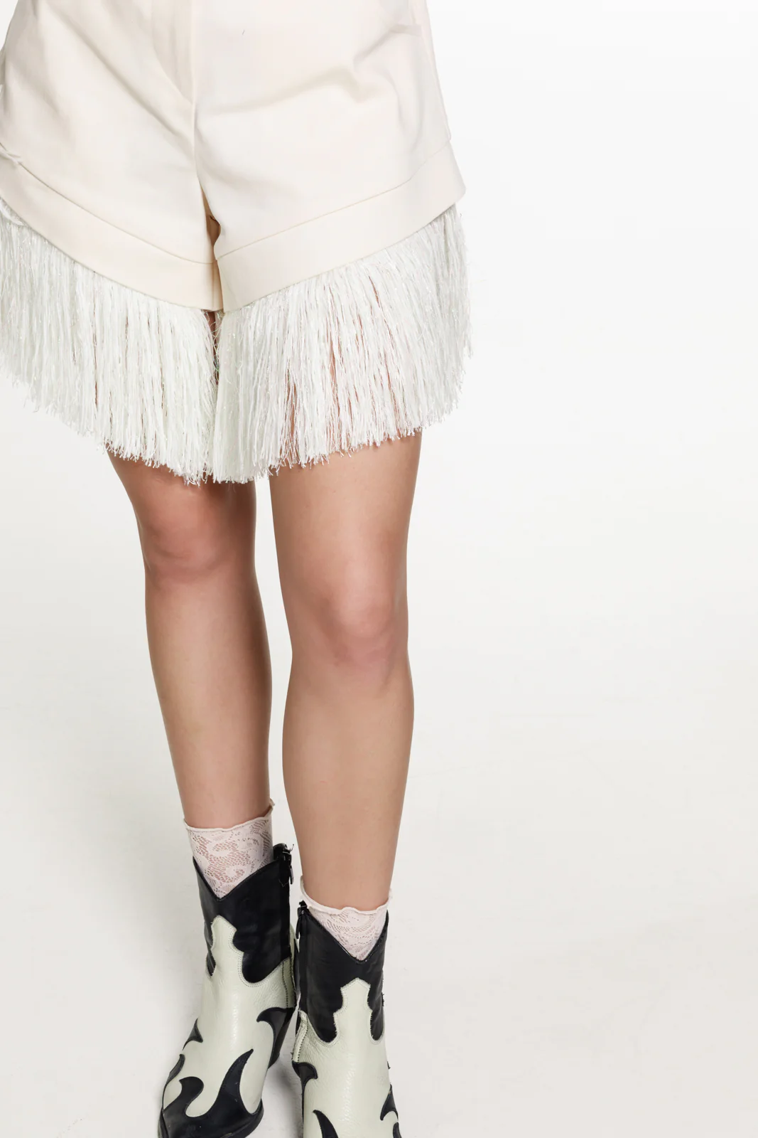 Ouray Denim Shorts Vanilla - Image 3