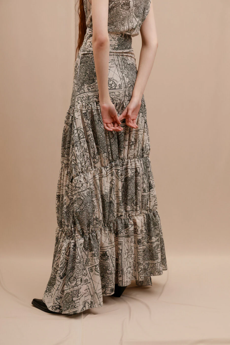 Pat Maxi Skirt Printed Black - Image 4