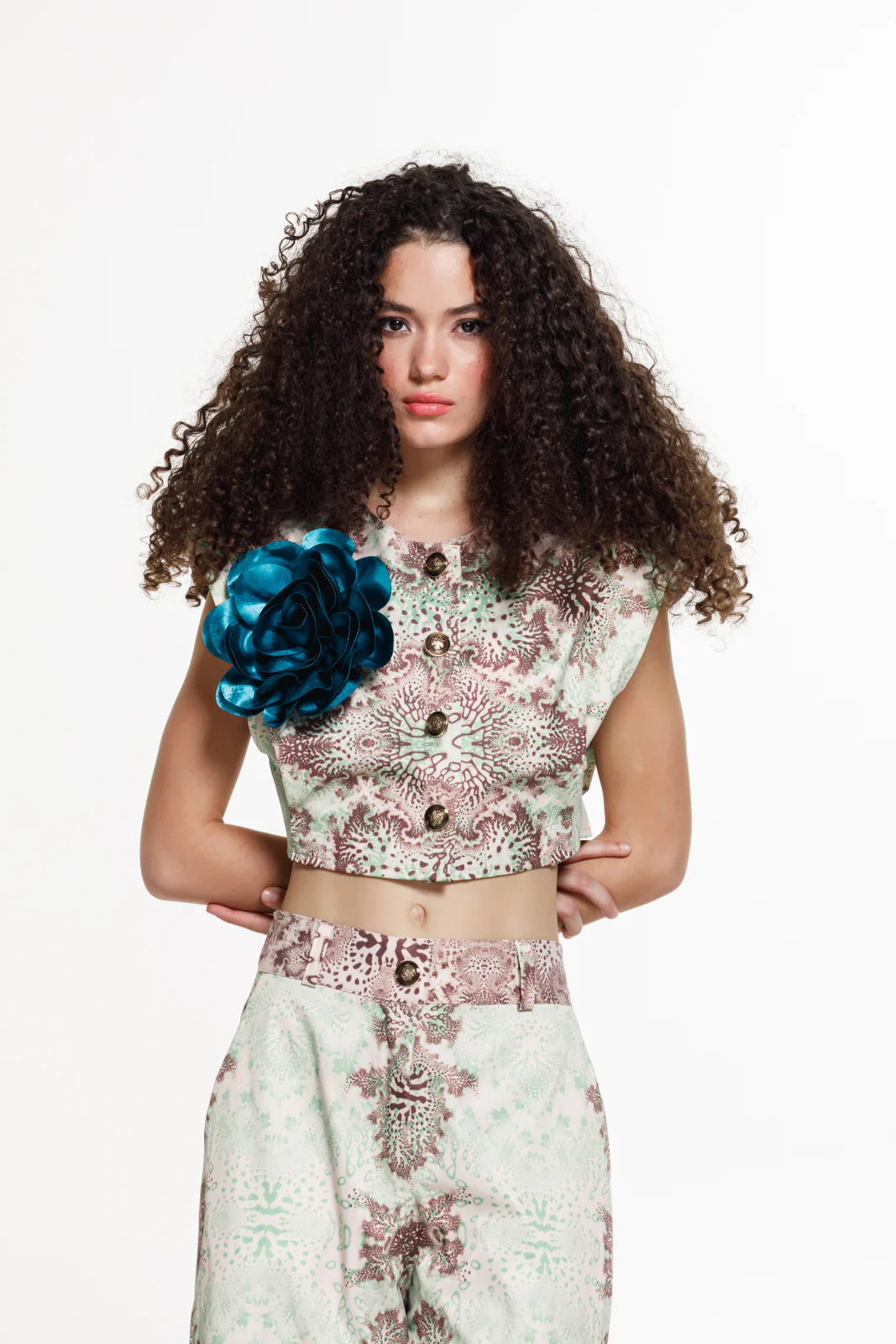 Raisa Vest Printed Green - Image 4