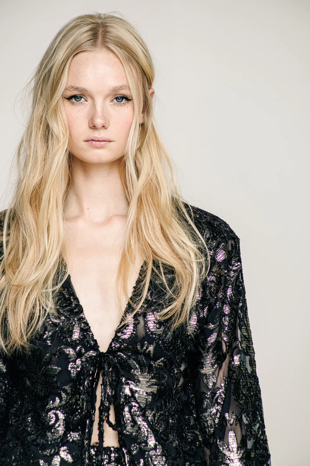 Sakima Shirt Embroidered Gold - Image 6