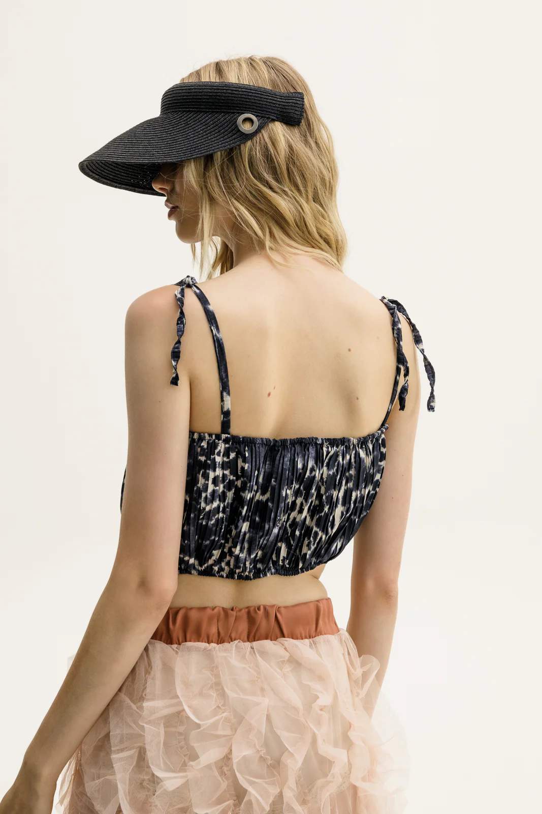 Tayen Top Printed Charcoal - Image 3