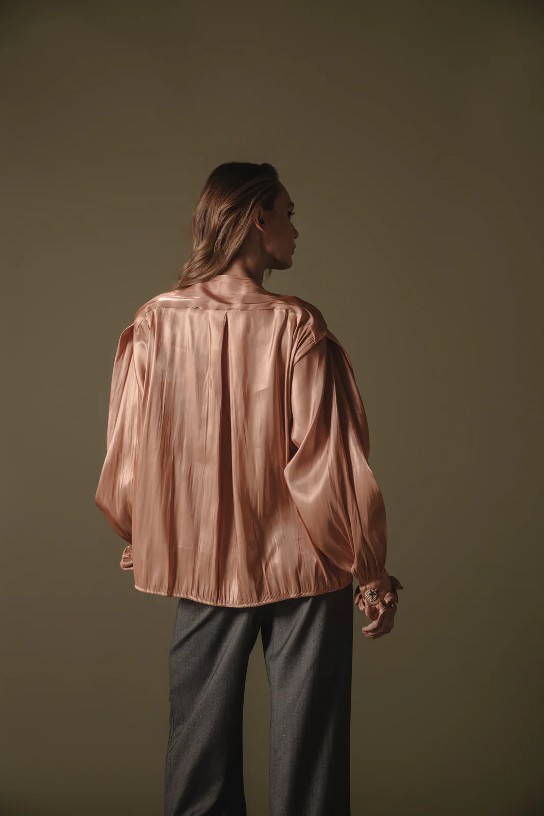 Hachi Shirt Peach - Image 3