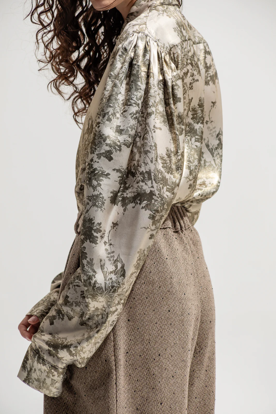 Yura Bermuda Beige - Image 6